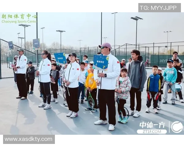 南京网球队精英赛精彩配合点评展现团队默契与实力提升