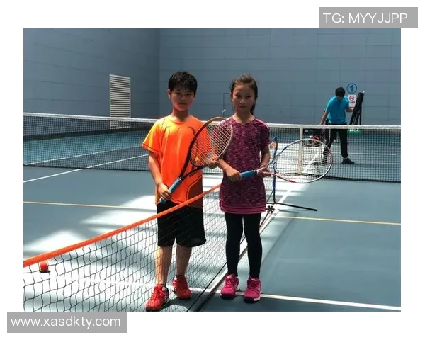 成都网球队在邀请赛中的默契配合与战术执行分析 成都网球队在邀请赛中的默契配合与战术执行分析