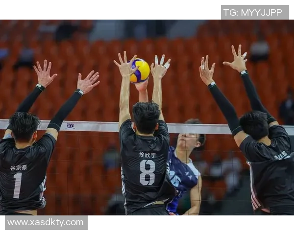 重庆排球队创下排球耐力新纪录引发热议与关注 重庆排球队创下排球耐力新纪录引发热议与关注